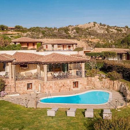 Villa Domus Ardea カーポ・コーダ・カヴァッロ エクステリア 写真