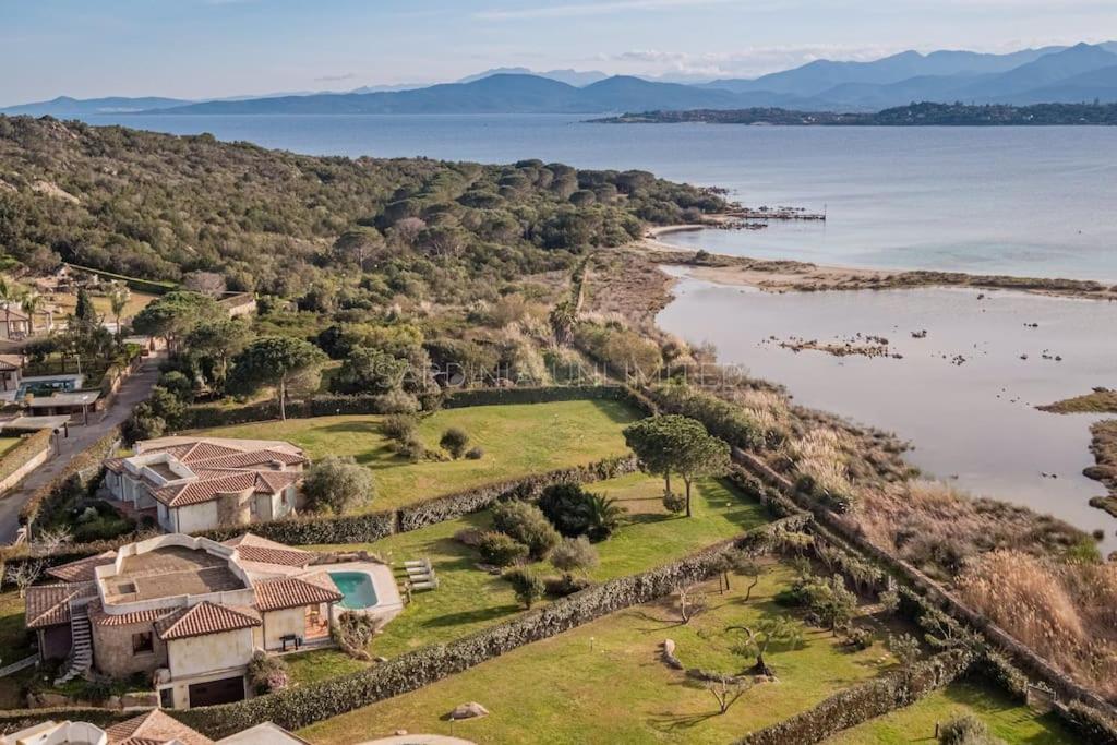 Villa Domus Ardea カーポ・コーダ・カヴァッロ エクステリア 写真