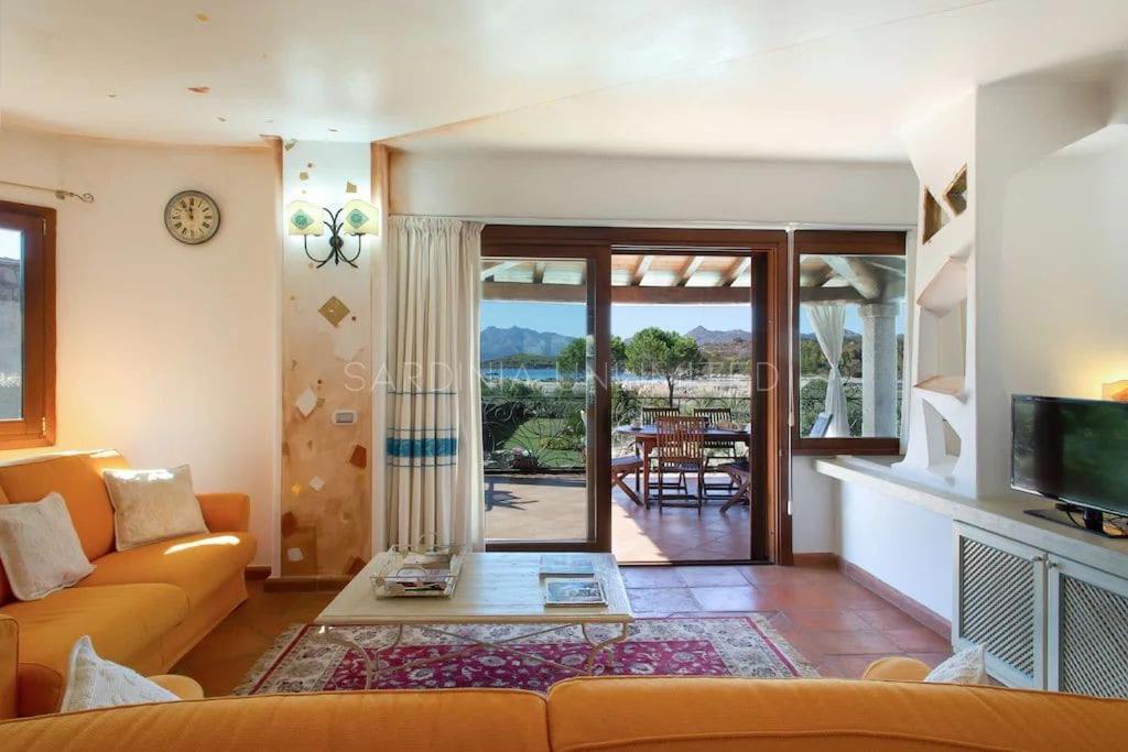 Villa Domus Ardea カーポ・コーダ・カヴァッロ エクステリア 写真