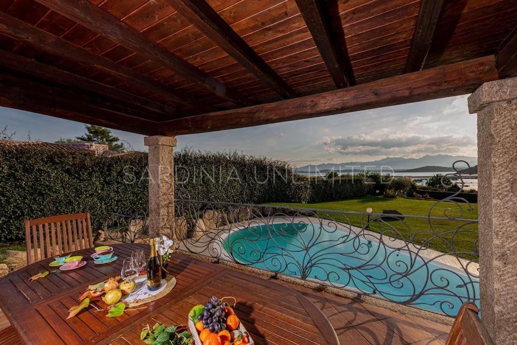 Villa Domus Ardea カーポ・コーダ・カヴァッロ エクステリア 写真