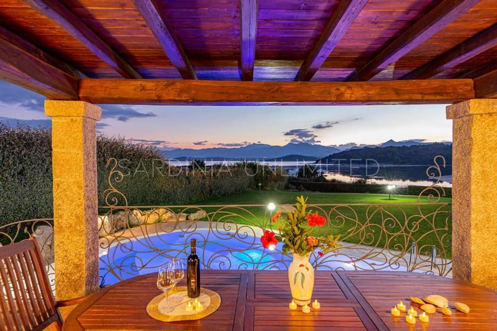 Villa Domus Ardea カーポ・コーダ・カヴァッロ エクステリア 写真